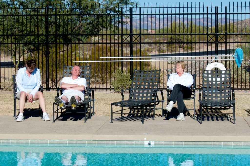 Choosing the Right Pool Fence Material: Aluminum, Mesh, or Glass?
